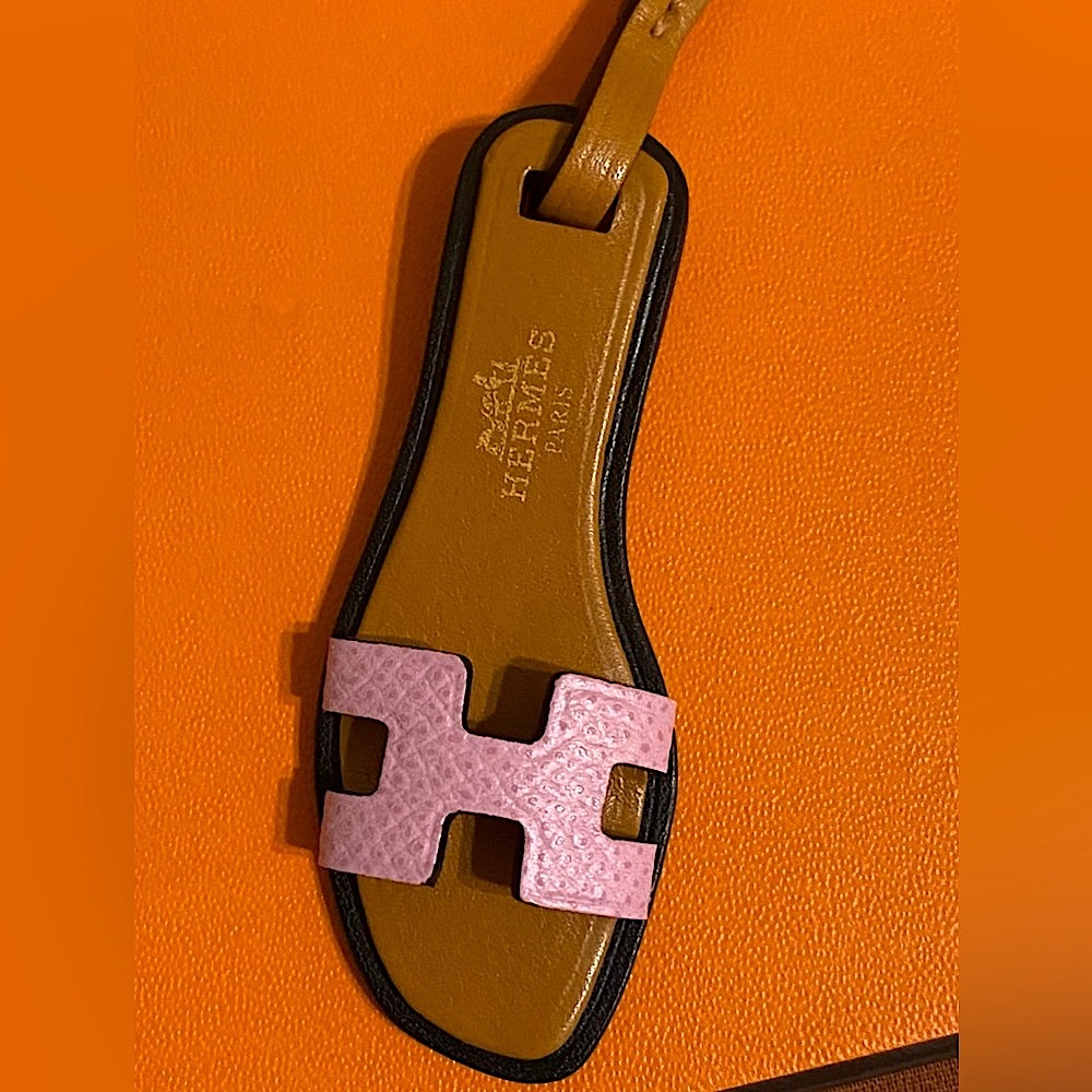 NEW HERMÈS ORAN NANO CHARM PINK - Picture 4 of 16